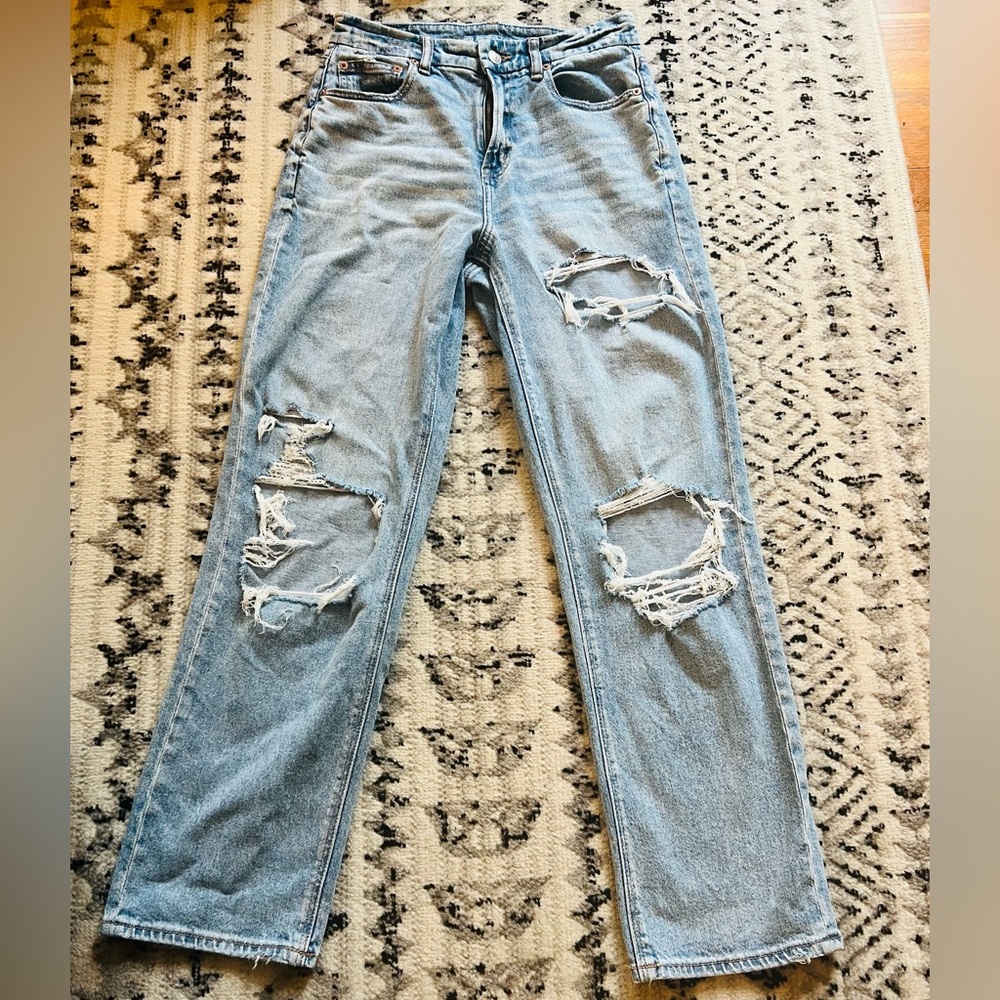 AE Curvy 90’s Straight Jeans